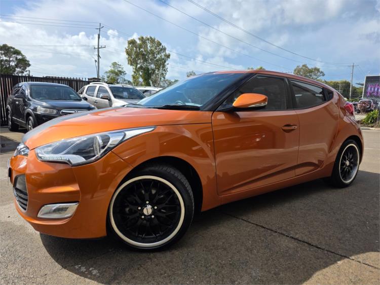 >2017 Hyundai Veloster Hatchback  FS5 Series II