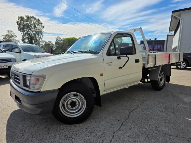 >2001 Toyota Hilux Cab Chassis Workmate RZN147R